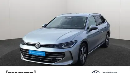 Gebraucht VW Passat Elegance 193 PS (141 kW) 2024 Oyster silver metallic Kombi