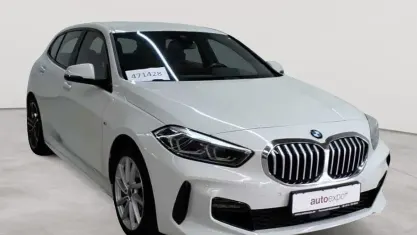 Gebraucht BMW 118 M Sport 136 PS (100 kW) 2023 Alpinweiß Limousine