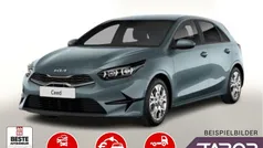 Yucca stahlgrau metallic Neu 2025 Kia Ceed Limousine | 22.468 € (Guter Preis)