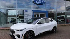 Starweiß metallic Gebraucht 2022 Ford Mustang Mach-E GT SUV | 51.950 € (Fairer Preis)