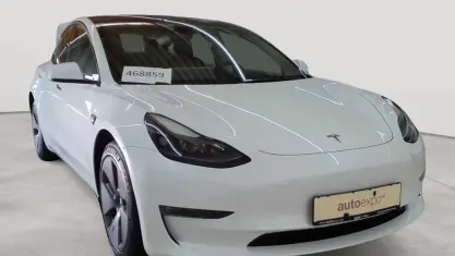 Gebraucht Tesla Model 3 366 kW (498 PS) 2022 Pearl white multicoat Limousine