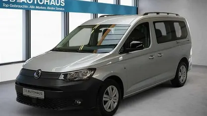 Gebraucht VW Caddy Maxi 102 PS (75 kW) 2023 Silber Van / Kleinbus