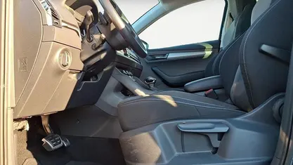 Schwarz Gebraucht 2022 Skoda Karoq Selection SUV | 26.930 € (Fairer Preis)