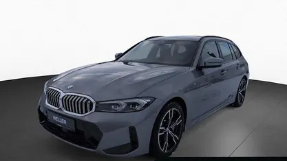 Grau Gebraucht 2025 BMW 330 Comfort Edition Kombi | 37.900 € (Superpreis)