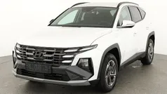 Serenity white metallic Neu 2025 Hyundai Tucson Style SUV | 36.445 € (Fairer Preis)