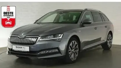 Gebraucht Skoda Superb LAURIN & KLEMENT 218 PS (160 kW) 2023 Graphite grau Kombi