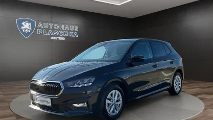 Gebraucht Skoda Fabia Ambition 95 PS (69 kW) 2022 Schwarzmagic perleffekt Kleinwagen