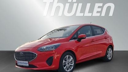 Używany Ford Fiesta Titanium 101 KM (74 kW) 2022 Czerwony Hatchback