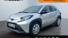 Gebraucht 2022 Toyota Aygo X-play Kleinwagen | 13.590 € (Fairer Preis)