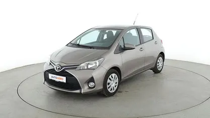 Gebraucht Toyota Yaris Club 99 PS (72 kW) 2015 Grau Limousine