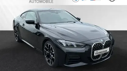 Gebraucht BMW 430 M Sport 286 PS (210 kW) 2025 Black sapphire metallic Coupé