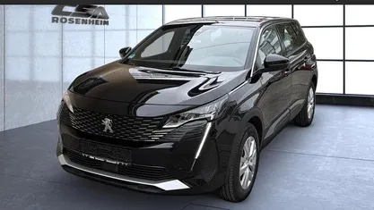 Perla nera schwarz (metallic) Gebraucht 2023 Peugeot 5008 Active Van / Kleinbus | 29.990 € (Fairer Preis)