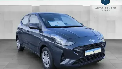 Gebraucht Hyundai i10 Select 63 PS (46 kW) 2025 Grau Kleinwagen
