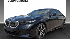 Schwarz Neu 2025 BMW 520 M Sport Limousine | 64.390 € (Fairer Preis)