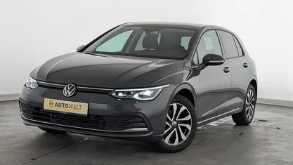 Gebraucht VW Golf VIII Active 150 PS (110 kW) 2023
