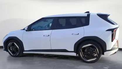 Nowe Kia EV4 Earth 150 kW (204 KM) 2025 Biały Hatchback