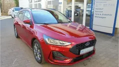 Fantastic red tc Gebraucht 2023 Ford Focus ST-Line Kombi | 27.490 € (Fairer Preis)