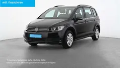 Deep black perleffekt Gebraucht 2024 VW Touran Comfortline Van / Kleinbus | 29.650 € (Fairer Preis)