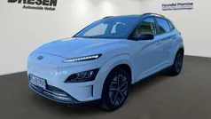 Weiss Gebraucht 2023 Hyundai Kona Trend SUV | 22.890 € (Fairer Preis)