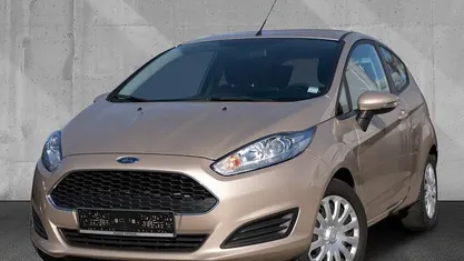 Gebraucht Ford Fiesta Trend 60 PS (44 kW) 2016 Silber Limousine