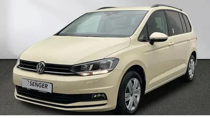 Gebraucht VW Touran Trendline 150 PS (110 kW) 2025 Van / Kleinbus