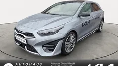 (css) lunarsilber met. Gebraucht 2025 Kia Ceed GT-Line Limousine | 29.890 € (Fairer Preis)
