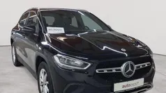 Nachtschwarz Gebraucht 2022 Mercedes GLA180 Style SUV | 25.190 € (Guter Preis)