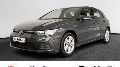 Gebraucht VW Golf VIII Life 131 PS (96 kW) 2023 Limousine