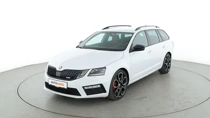 Weiß Gebraucht 2018 Skoda Octavia RS Kombi | 19.930 € (Fairer Preis)