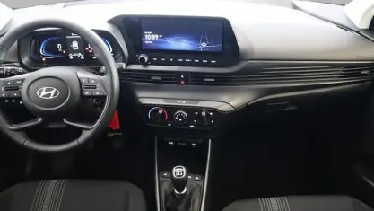 Second-hand Hyundai i20 GO! 79 CP (58 kW) 2024 Albastru Hatchback
