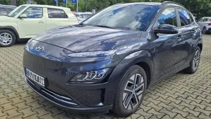 Gebraucht Hyundai Kona Prime 150 kW (204 PS) 2022 Dark knight / phantom black ro SUV