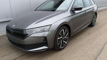 Gebraucht 2025 Skoda Octavia SportLine Kombi | 37.340 € (Fairer Preis)