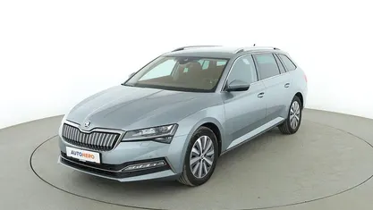 Gebraucht Skoda Superb Style 218 PS (160 kW) 2022 Grau Kombi