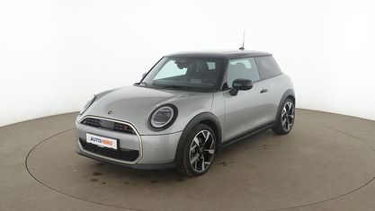 Używany Mini Cooper S Favoured 204 KM (150 kW) 2024 Szary Hatchback
