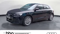 Mythosschwarz metallic Gebraucht 2025 Audi A1 Advanced Plus Kleinwagen | 24.390 € (Guter Preis)