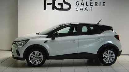 Weiss Gebraucht 2023 Renault Captur Evolution SUV | 21.999 € (Fairer Preis)