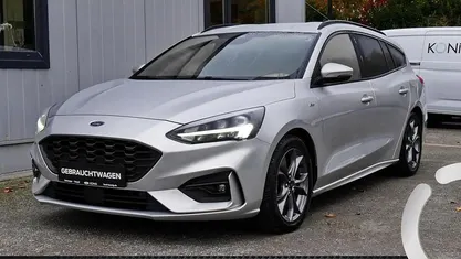 Gebraucht Ford Focus ST-Line 155 PS (114 kW) 2020 Silber Kombi