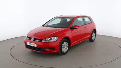 Gebraucht VW Golf VII Trendline 86 PS (63 kW) 2017 Rot Limousine