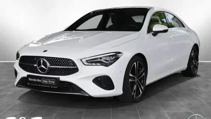 Gebraucht Mercedes CLA180 136 PS (100 kW) 2025 Unilack polarweiß Limousine