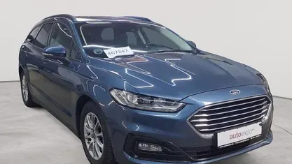 Gebraucht Ford Mondeo Trend 150 PS (110 kW) 2022 Chromablau metallic Kombi