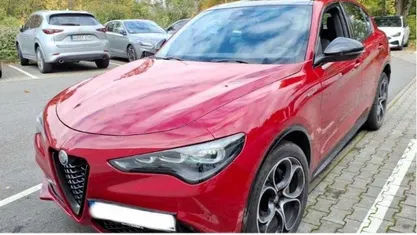Gebraucht Alfa Romeo Stelvio Veloce 209 PS (153 kW) 2023 Rot SUV