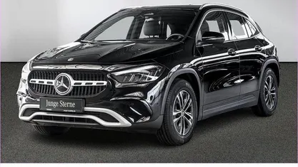 Gebraucht Mercedes GLA200 163 PS (119 kW) 2024 Unilack nachtschwarz SUV