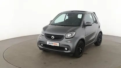 Grau Gebraucht 2019 Smart ForTwo Cabrio Basis Cabrio | 18.640 € (Fairer Preis)