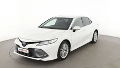 Weiß Gebraucht 2020 Toyota Camry Executive Limousine | 23.110 € (Superpreis)