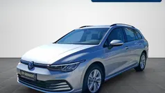 Reflexsilber metallic Gebraucht 2022 VW Golf VIII Life Kombi | 21.580 € (Fairer Preis)