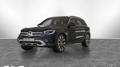 Gebraucht Mercedes GLC300e AMG 194 PS (142 kW) 2020 Metalliclack obsidianschwarz SUV