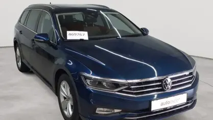 Gebraucht VW Passat Business 200 PS (147 kW) 2023 Aquamarinblau metallic Kombi
