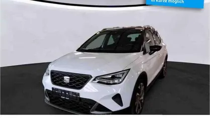 Weiß Gebraucht 2024 Seat Arona FR SUV | 20.980 € (Fairer Preis)