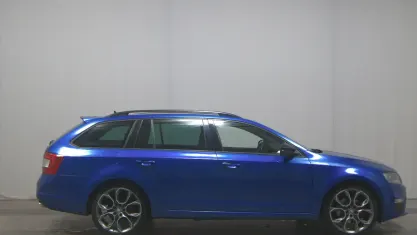 Gebraucht Skoda Octavia RS 184 PS (135 kW) 2016 Race blau metallic Kleinwagen