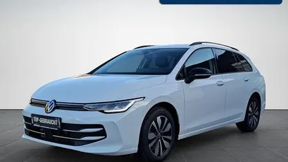 Pure white Gebraucht 2025 VW Golf VIII Goal Kombi | 25.980 € (Guter Preis)